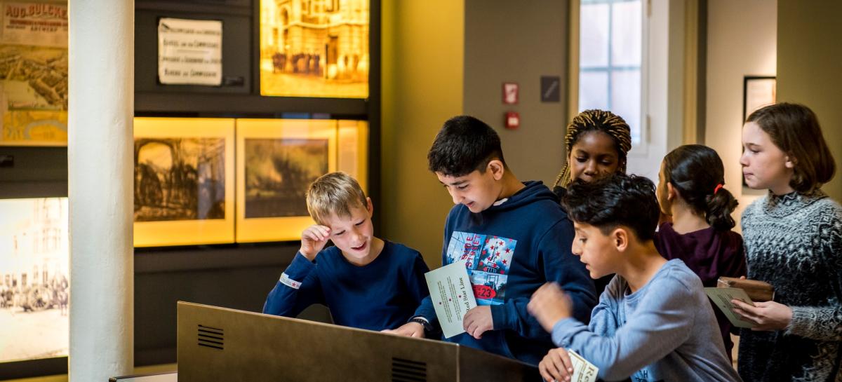 Kinderen in het museum